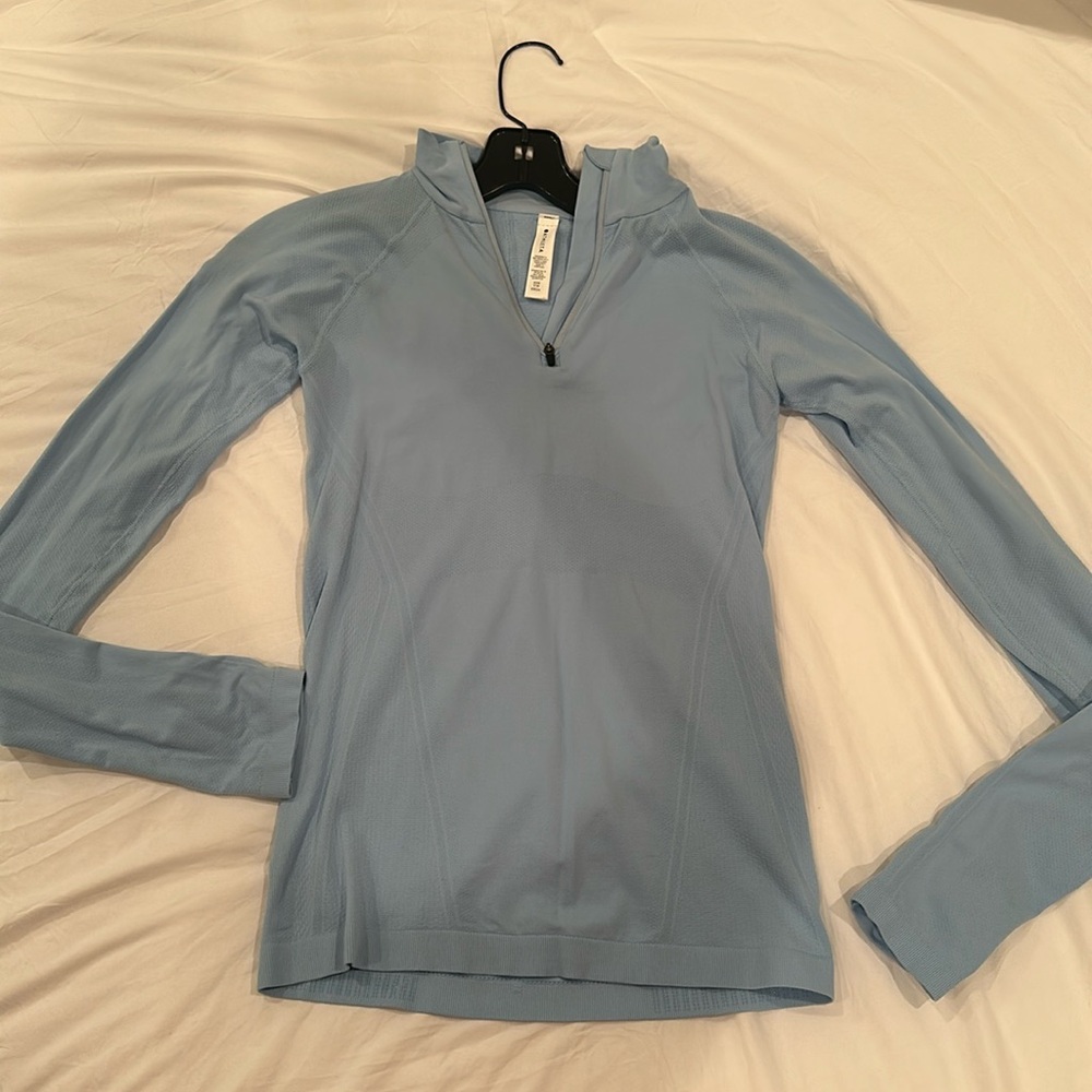 Athleta Quarter Zip long sleeve